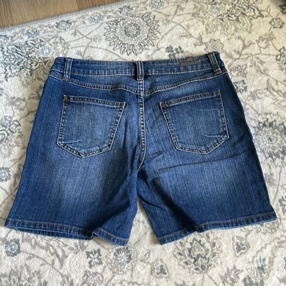 COPY - LAUREN CONRAD Blue Medium to Dark Wash Cotton Blend Denim Shorts Size 6 - Picture 3 of 7